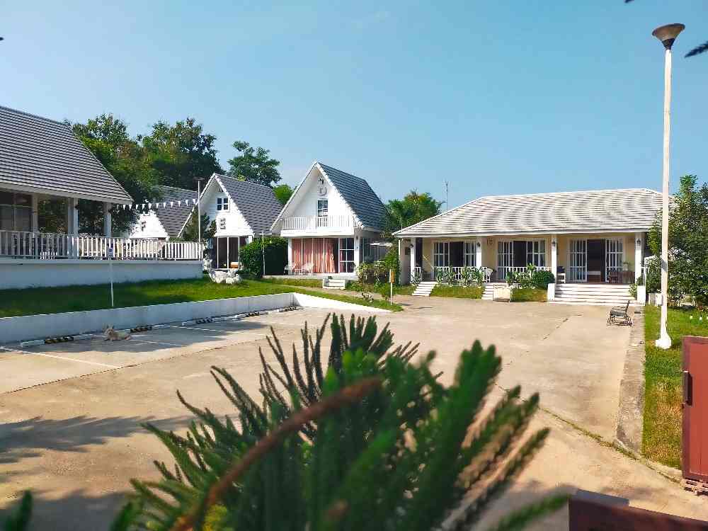 ขายรีสอร์ทพร้อมดำเนินกิจการ อ.เชียงคาน จ.เลย (ภูฝ้ายวิลล่า)