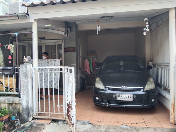 ทาวน์เฮ้าส์ เปี่ยมสุข 2 บางแม่นาง บางใหญ่ ใกล้รถไฟฟ้า