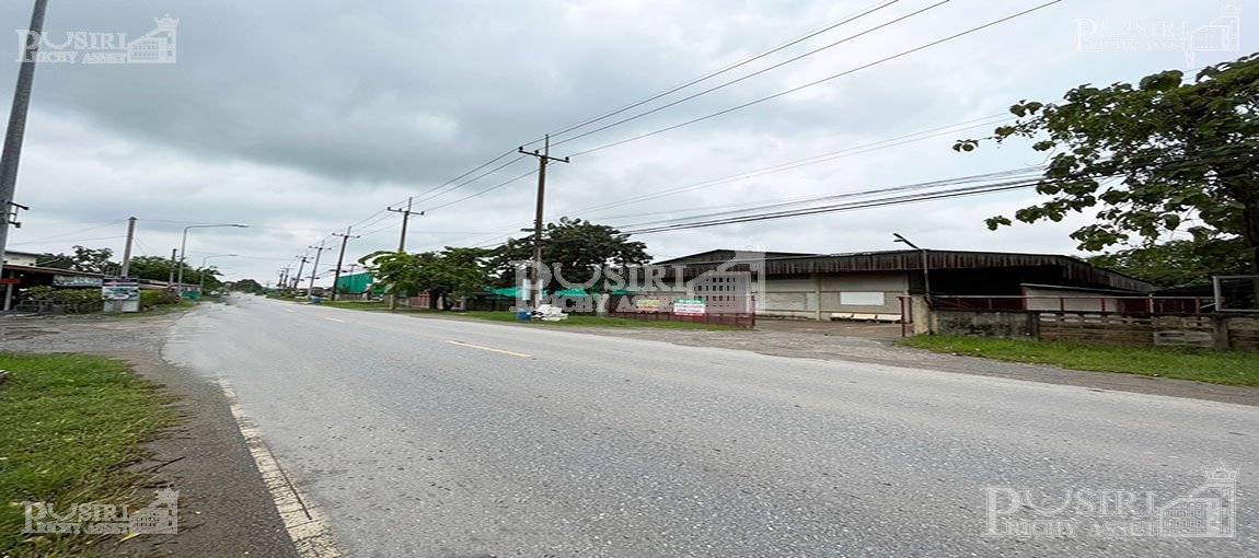 แค่ 45 บาท/ตร.ม. กับโกดังให้เช่านครปฐม 2,000 ตร.ม. ใกล้ ถ. เพชรเกษมเพียง 900 ม. เก็บของได้มากพื้นรับ 3 ตัน เทรลเลอร์เข้าได้+จอดรถยนต์ได้นับ10คัน -kk5418s