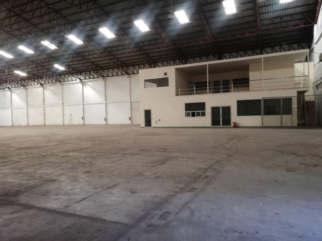 ให้เช่า โกดัง/โรงงาน 2,500 ตรม. สามารถขอใบ ร.ง.4 ได้ เทพารักษ์ กม.25 สมุทรปราการ โรงงาน ให้เช่า ฿187,500/ด.