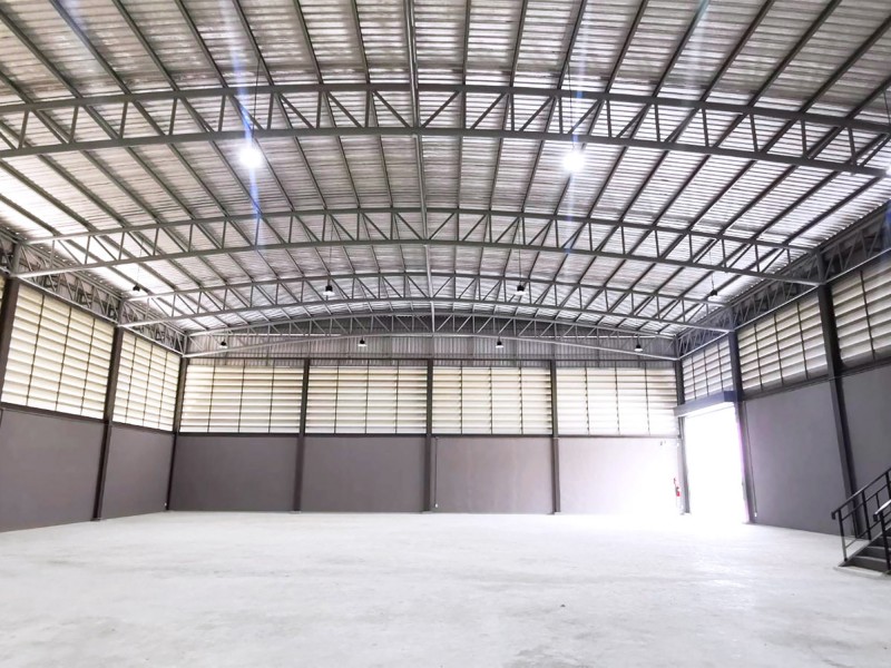 โกดัง/โรงงาน ให้เช่า เทพารักษ์ กม.25 ขนาด 500 ตรม.พร้อมสำนักงาน ไฟฟ้า 3 เฟส พื้นรับน้ำหนัก 3 ตัน / ตรม. สร้างใหม่ อีก 3 เดือน พร้อมใช้งาน ราคาเช่า 70,000 บาท/เดือน โรงงาน ให้เช่า ฿70,000/ด.