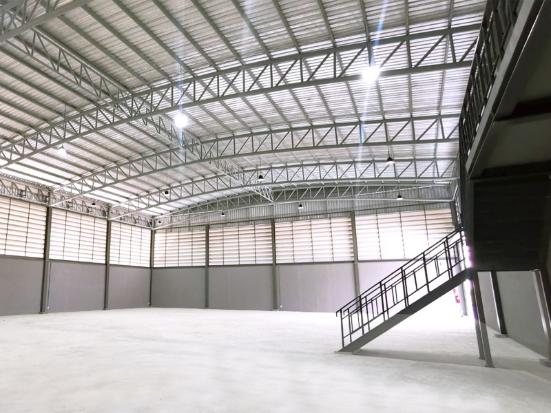 โกดัง/โรงงาน ให้เช่า เทพารักษ์ กม.25 ขนาด 500 ตรม.พร้อมสำนักงาน ไฟฟ้า 3 เฟส พื้นรับน้ำหนัก 3 ตัน / ตรม. สร้างใหม่ อีก 3 เดือน พร้อมใช้งาน ราคาเช่า 70,000 บาท/เดือน โรงงาน ให้เช่า ฿70,000/ด.