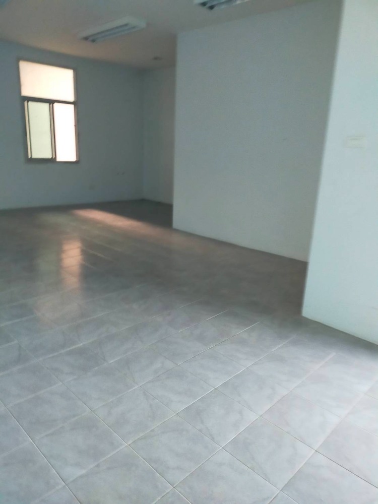 โรงงาน-โกดัง ให้เช่า โกดังให้เช่า พื้นที่พระราม 2 กิโลเมตร ที่ 52 ต.นาโคก จ.สมุทรสาคร 