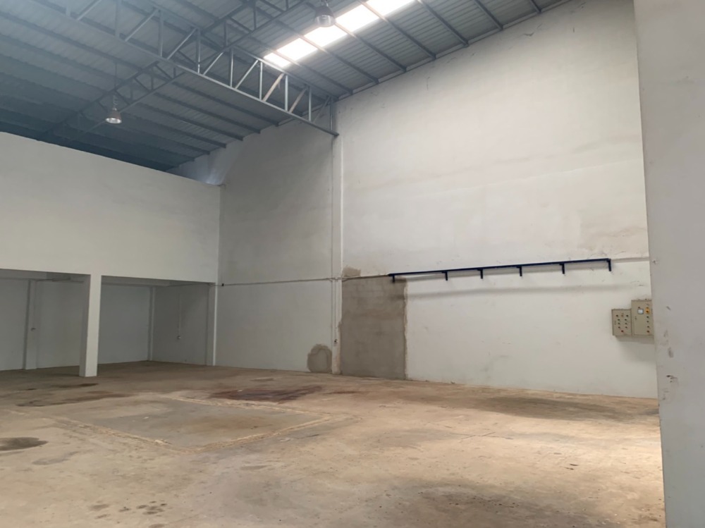 โรงงาน-โกดัง ให้เช่า โกดังให้เช่า พื้นที่พระราม 2 กิโลเมตร ที่ 52 ต.นาโคก จ.สมุทรสาคร 