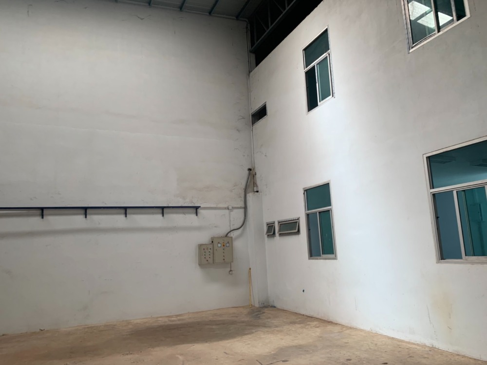 โรงงาน-โกดัง ให้เช่า โกดังให้เช่า พื้นที่พระราม 2 กิโลเมตร ที่ 52 ต.นาโคก จ.สมุทรสาคร 