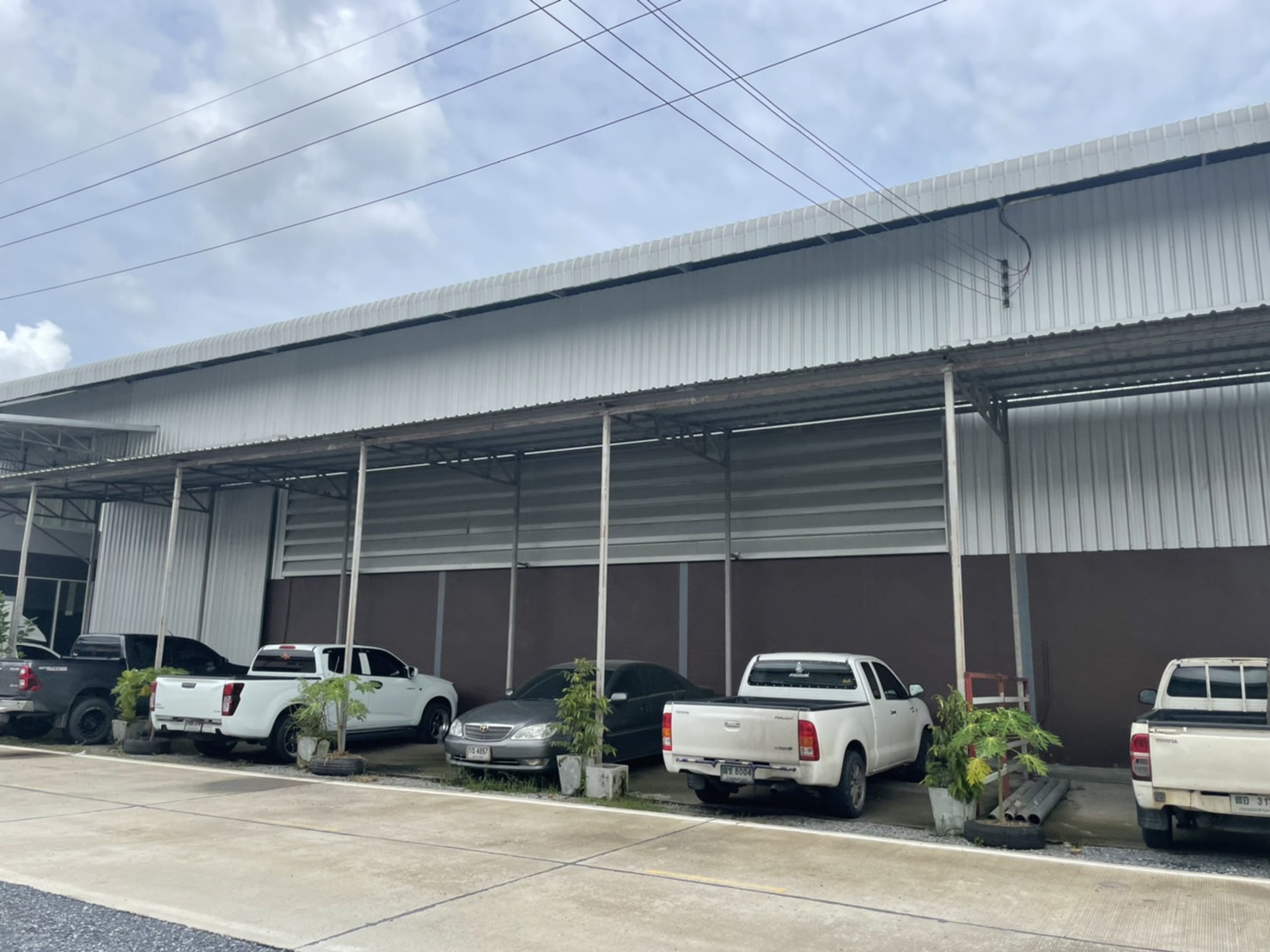 ให้เช่าโกดัง ลำลูกกาคลอง7 พื้นที่ใช้สอย 300 ตรม.มี ออฟฟิศ 2 ชั้น โกดัง ให้เช่า ฿30,000/ด. 