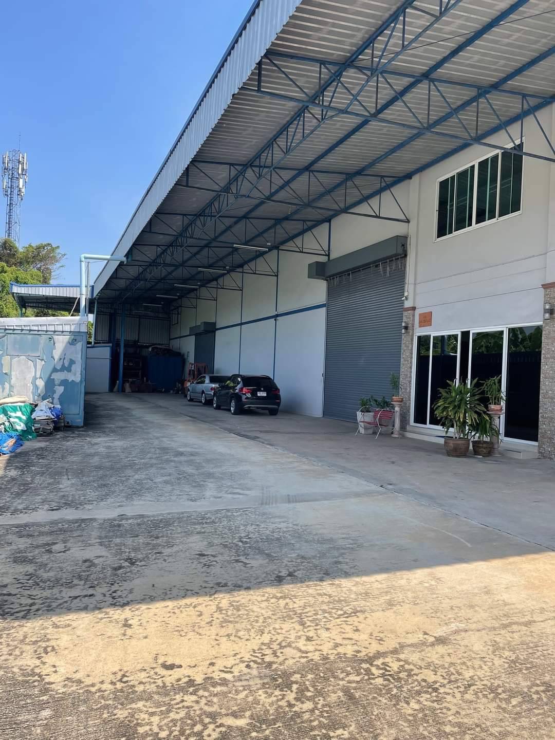 ให้เช่าโกดัง เนื้อที่ 1 ไร่ มีนบุรี ใกล้โลตัส บิ๊กซีื มีสำนักงาน ที่จอดรถสะดวก โกดัง ให้เช่า ฿120,000/ด.