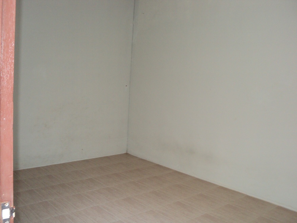 ขาย-ให้เช่า โรงงาน/โกดัง ถนนลำลูกกา คลอง 3 เนื้อที่ 600 ตรว. มี 2 โกดังในพื้นที่ รวมพื้นที่ใช้สอยทั้งหมด 2,400 ตรม. โรงงาน ให้เช่า ฿180,000/ด.