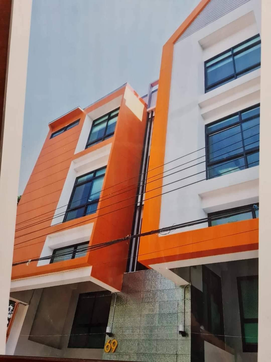 ให้เช่า ออฟฟิต สำนักงาน 4 ชั้น เนื้อที่ 90 ตรว. พื้นที่ใช้สอย 600 ตร.ม. ใหม่สวยพร้อมอยู่ วงศ์สว่าง ประชาชื่น สำนักงาน ให้เช่า ฿90,000/ด.