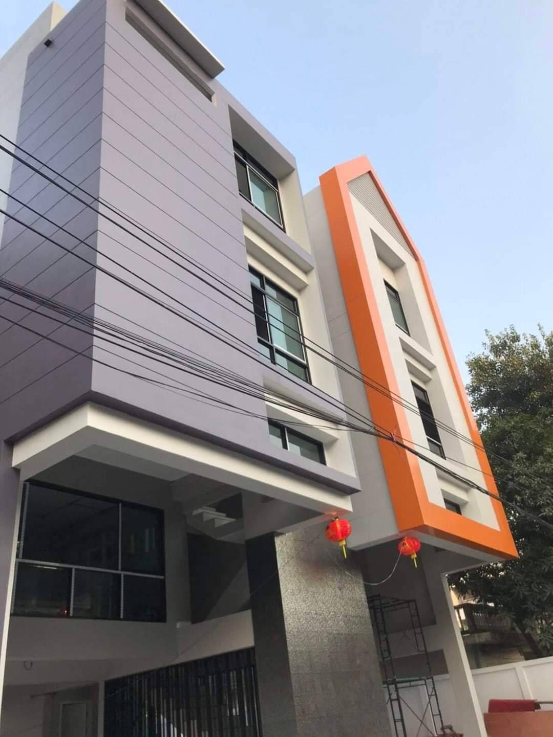 ให้เช่า ออฟฟิต สำนักงาน 4 ชั้น เนื้อที่ 90 ตรว. พื้นที่ใช้สอย 600 ตร.ม. ใหม่สวยพร้อมอยู่ วงศ์สว่าง ประชาชื่น สำนักงาน ให้เช่า ฿90,000/ด.