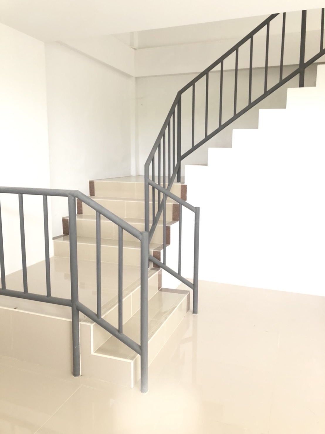 โกดังสร้างใหม่ ขนาด 500 ตรม.  หนองเพรางาย ไทรน้อย-ศาลายา ใกล้เซ็นทรัลเวสต์เกต โกดัง ให้เช่า ฿50,000/ด.