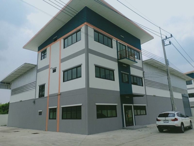 ให้เช่า โกดัง/โรงงาน ถนนลำลูกกา คลอง 7 เนื้อที่ 240 ตรว.พร้อมสำนักงาน 3 ชั้น โรงงาน ให้เช่า ฿70,000/ด.