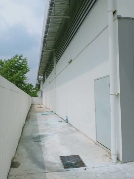 ให้เช่า โกดัง/โรงงาน ถนนลำลูกกา คลอง 7 เนื้อที่ 240 ตรว.พร้อมสำนักงาน 3 ชั้น โรงงาน ให้เช่า ฿70,000/ด.