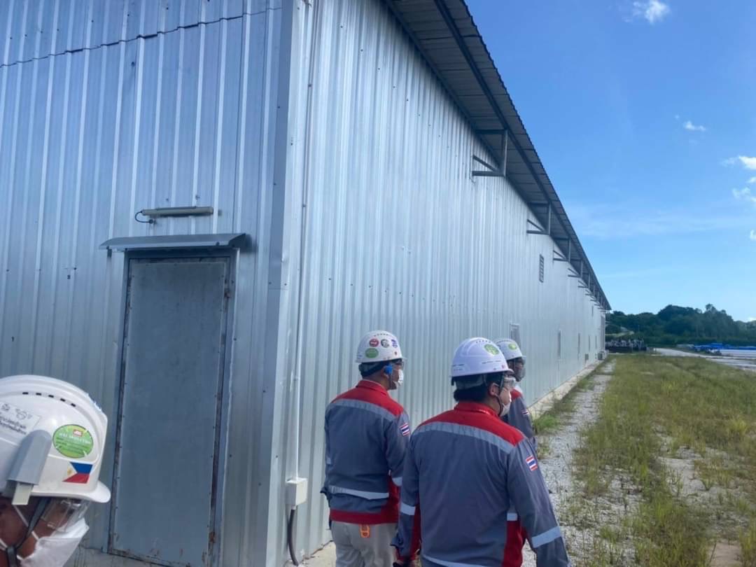 ขายโกดังพร้อมที่ดิน อยู่ปากทางเข้านิคมเอเซีย จังหวัดระยอง เนื้ิอที่ 18-2-29 ไร่ อยู่ใกล้นิคมเอเซีย เหมาะสร่างโกดัง และ โรงงาน ซื้อเฉพาะที่ดินก็คุ้มแล้ว แถม โกดังให้ 2 หลัง พื้นที่ใช้สอยทั้งหมด 4,000 ตรม. ที่ดิน ขาย ฿83,576,250