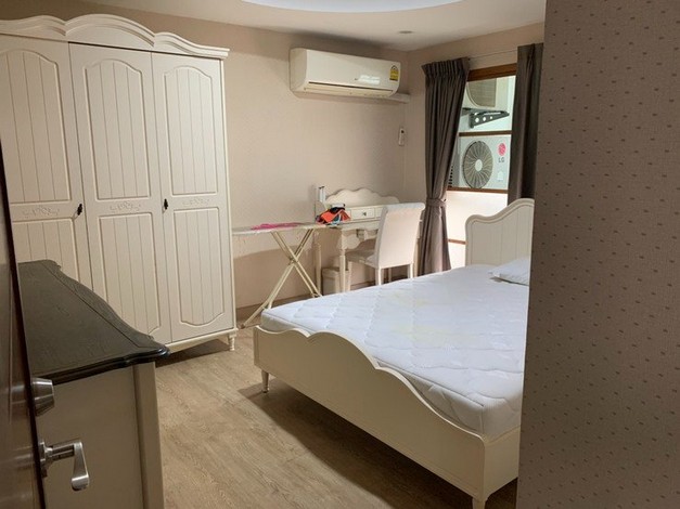 ขายคอนโด The Waterford Condominium ซอยทองหล่อ11 ตกแต่งครบพร้อมเข้าอยู่ ทำเลใจกลางเมือง Owner Post 