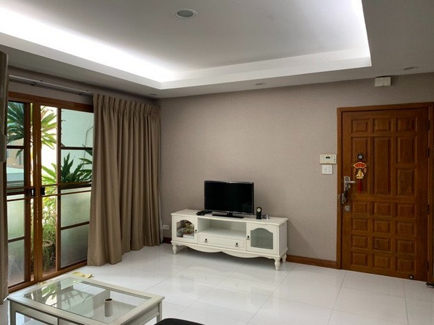 ขายคอนโด The Waterford Condominium ซอยทองหล่อ11 ตกแต่งครบพร้อมเข้าอยู่ ทำเลใจกลางเมือง Owner Post 