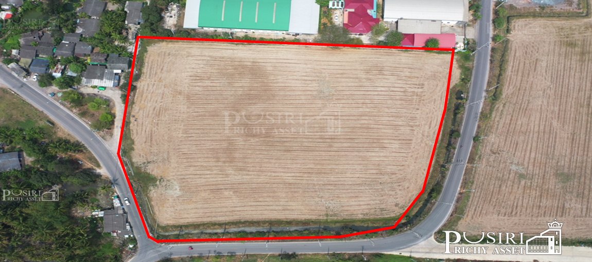 ที่ดิน 11 ไร่เศษ ติดถนน 3 ด้าน หน้ากว้าง 115-125 ม. เดินทางสะดวกใกล้ศาลเจ้าตึก ท่าเสา และสะพานข้ามแม่น้ำไปฝั่งอำแพง  KK3972S