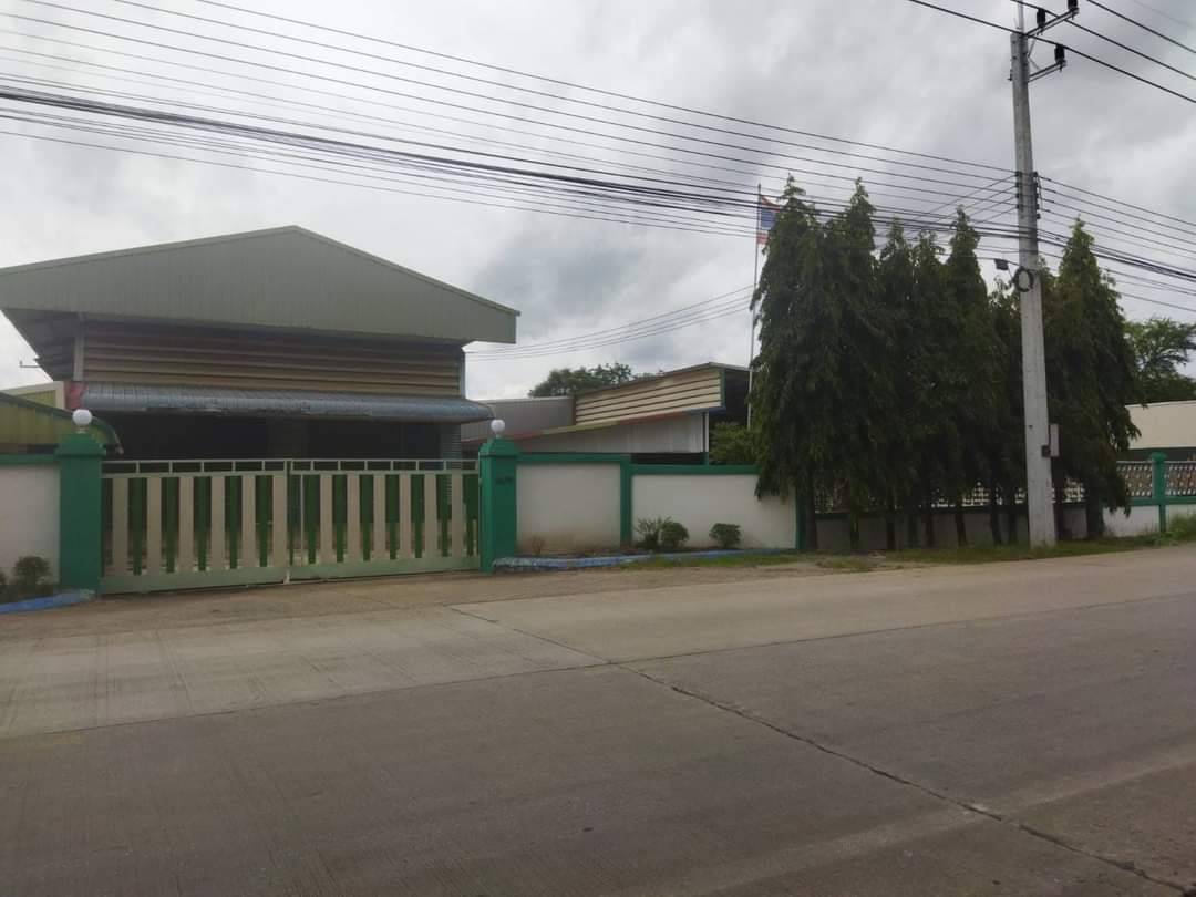 ให้เช่าโกดังปากซอย คลองหกตะวันตก27 ขนาดที่ดิน600ตรว. เฉพาะพื้นที่โกดังและด้านข้างโกดัง เนื้อที่1,033ตรม. (ไม่รวมสโตร์ ออฟฟิศและจุดอื่นๆ)