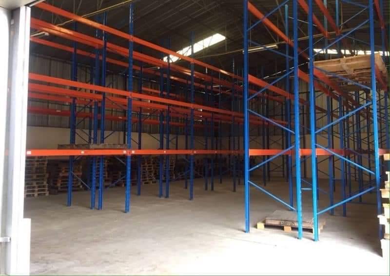 โกดังให้เช่า (ว่างธันวาคมนี้)พัฒนาการซอย 34 พื้นที่โกดัง 400 ตรม. ออฟฟิศ 2 ชั้น ห้องเก็บสินค้า แล็ควางสินค้า และรถโฟล์คลิฟท์