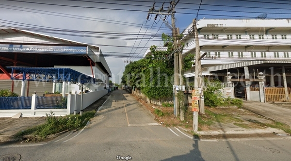 ที่ดิน เยื้อง โกลบอลเฮ้าส์ ไทรน้อย นนทบุรี