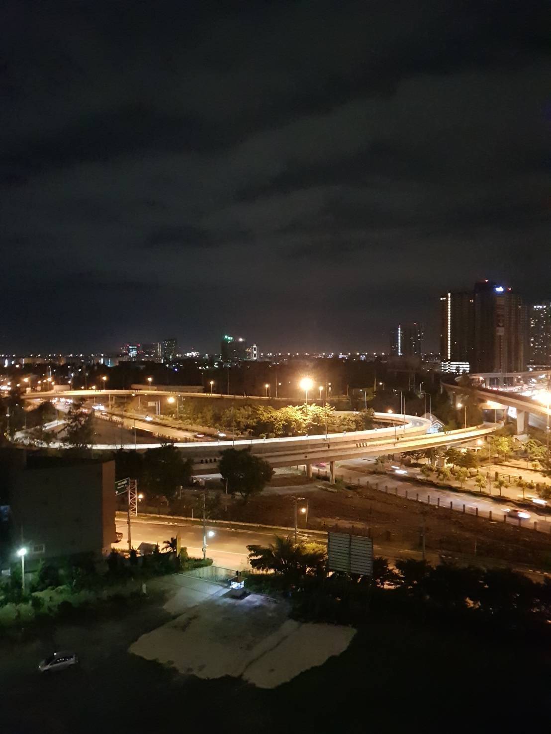 ขายคอนโด Aspire Sathorn - Taksin ตกแต่งครบ พร้อมเข้าอยู่ เดินทางสะดวก ใกล้รถไฟฟ้า เจ้าของขายเอง