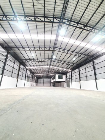 ให้เช่า โกดังพร้อมสำนักงาน OFFICE ใกล้ทางด่วนและวงแหวนอุตสาหกรรม แค่ 200 เมตร ย่านรามอินทรา พหลโยธิน เดินทางสะดวก 