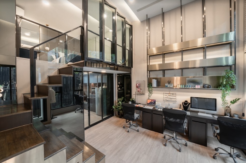 ขายดาวน์  คอนโด (เดอะ ออริจิ้น ปลั๊ก แอนด์ เพลย์ รามอินทรา) ย่านรามอินทรา