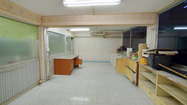 ขายตึกคู่ 4.5 ชั้น ทำเลดีมาก ใกล้เซ็นทรัลปิ่นเกล้า ห่างรพ.เจ้าพระยา 100ม.