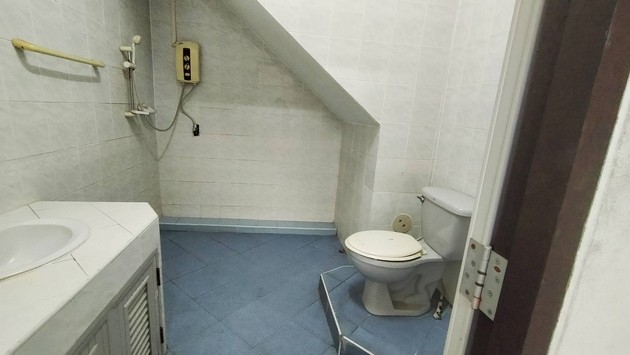 ขายตึกคู่ 4.5 ชั้น ทำเลดีมาก ใกล้เซ็นทรัลปิ่นเกล้า ห่างรพ.เจ้าพระยา 100ม.