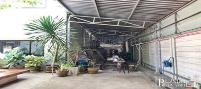 ขายโรงงาน 2ชั้น 361วา สภาพใหม่กิ๊บๆ พื้นที่ใช้สอยเน้นๆ 1,200 ตร.ม. สาธารณูปโภคครบจับจ่ายใช้สอยง่าย ใกล้ ถ.เศรษฐกิจ - KK3571S