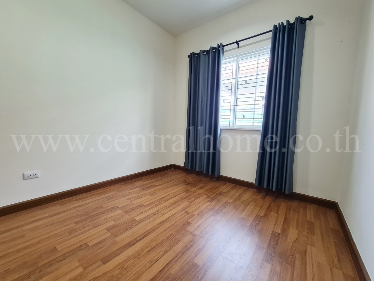 ทาวน์โฮม : ไอลีฟ ไพร์ม (รังสิต - วงแหวน คลอง4)