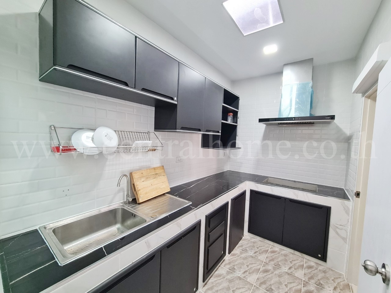 ทาวน์โฮม : ไอลีฟ ไพร์ม (รังสิต - วงแหวน คลอง4)