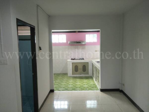ทาวน์เฮ้าส์ บ้านณัฐวรรณ หนองจอก