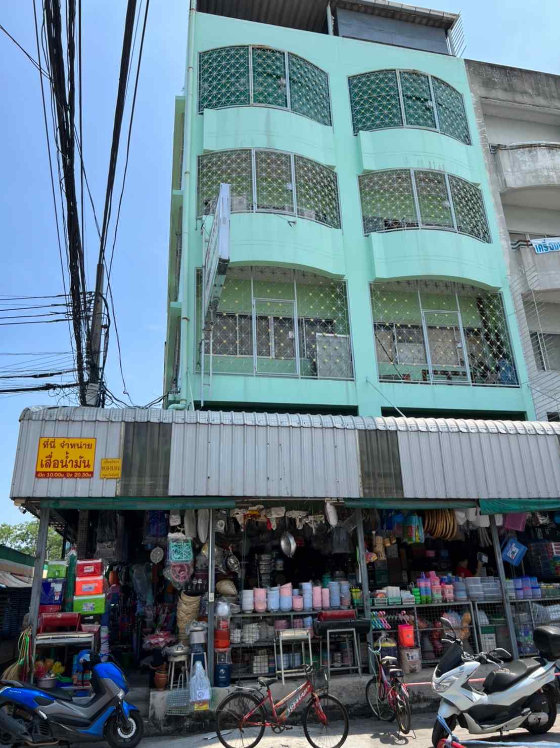 ขายอาคารพาณิชย์ ตลาดนัมเบอร์วัน ราม2 ทำเลทอง ห้องมุม เขตประเวศ กรุงเทพ