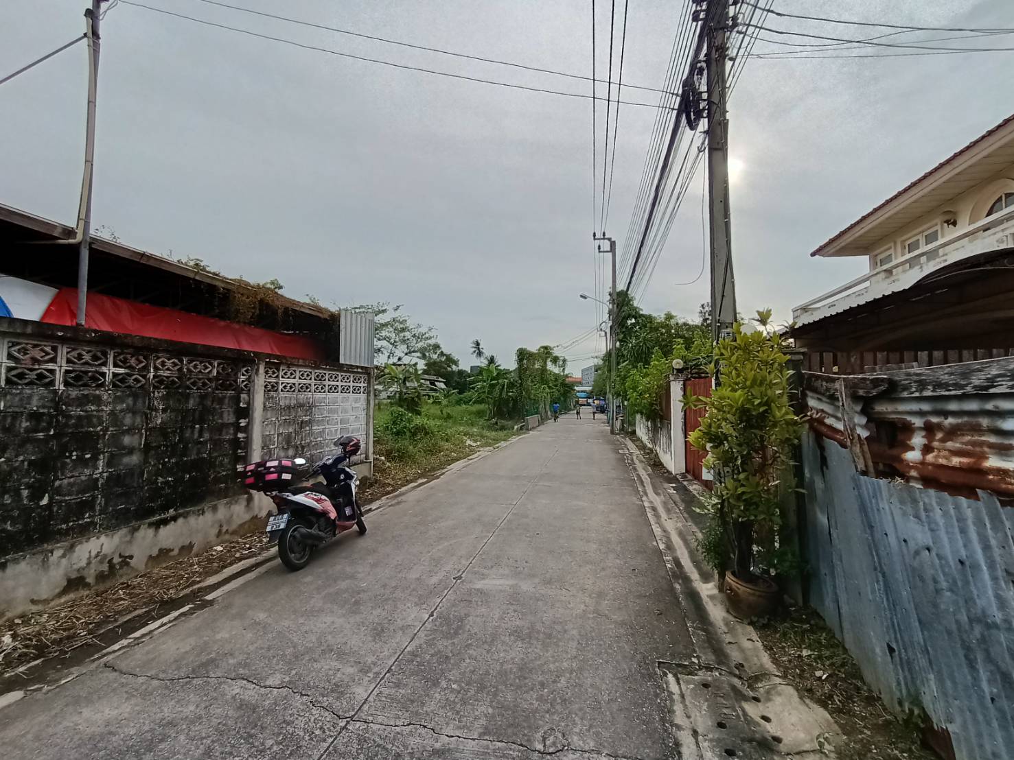 ขายที่ดิน ในซอยเพชรเกษม46-48 ซอยร่วม ตรงข้ามโครงการเมทโทร,กรุงเทพ
