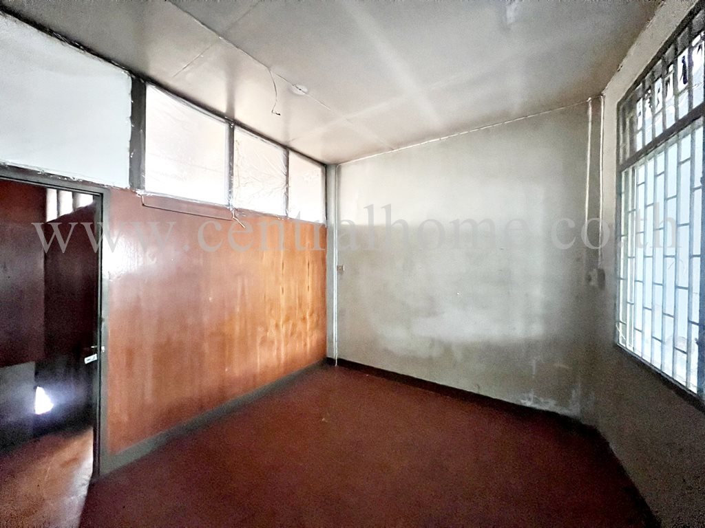 ตึกแถว ซอย แม้นศรี 2 เขต ป้อมปราบศัตรูพ่าย