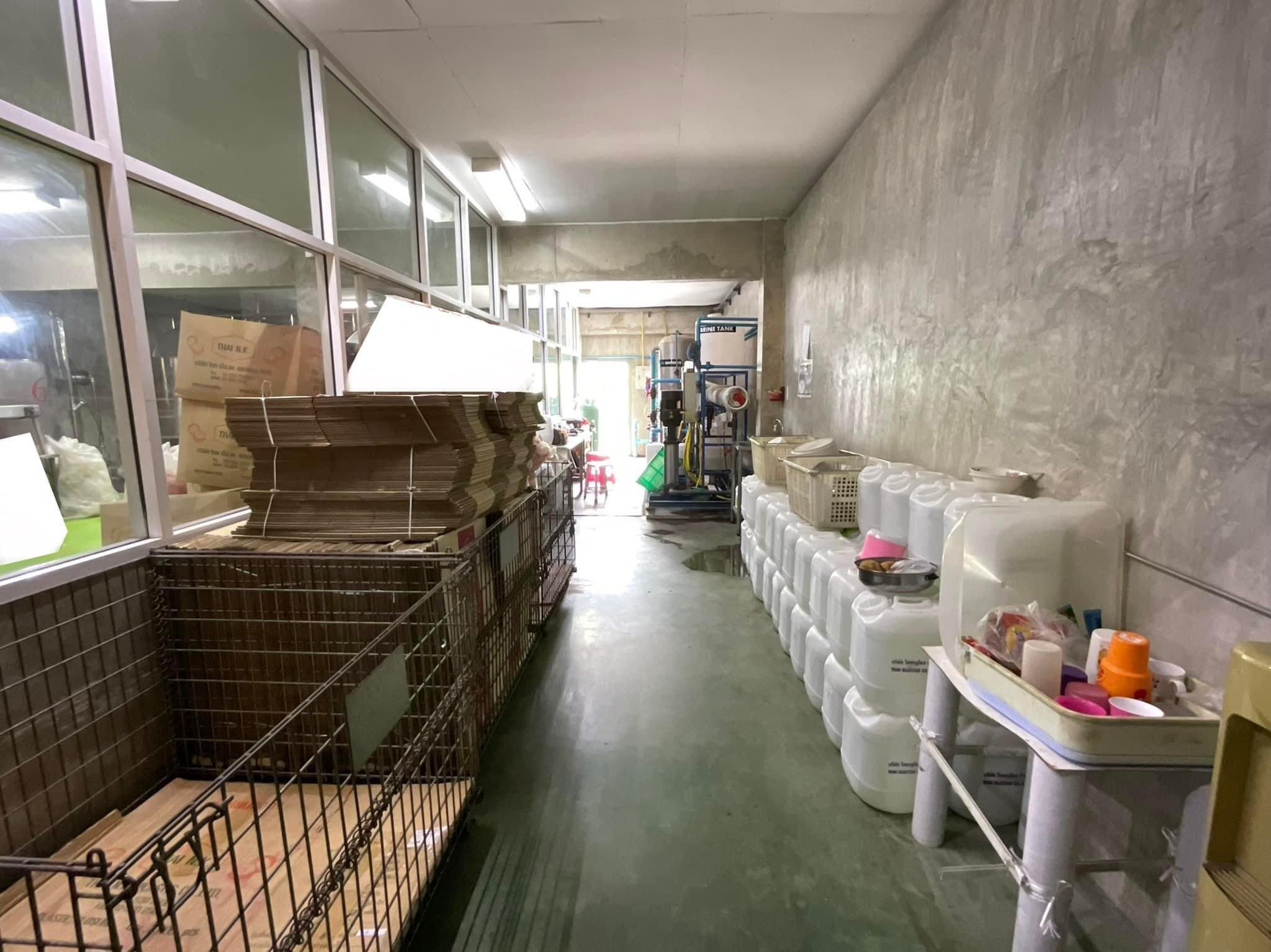 ขายโรงงานพร้อมเครื่องจักร บางกรวย-ไทรน้อย ขาย 10900000 บาท ติดต่อคุณญดา 