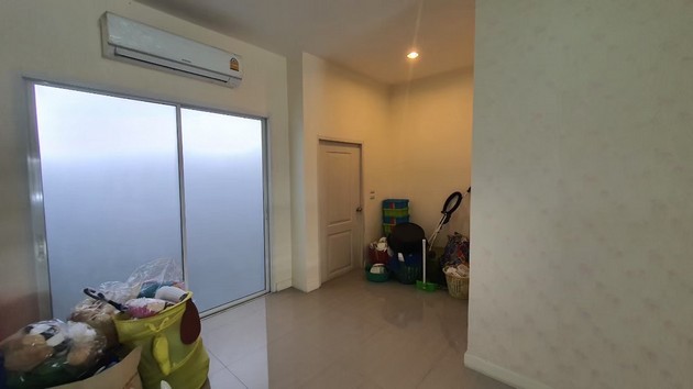 ขายทาวน์โฮม โฮมออฟฟิศ 3 ชั้น โครงการพรีเมี่ยมเพลส เอกมัย-รามอินทรา ติดเลียบด่วน ใกล้จุดขึ้นลงทางด่วนเอกมัยรามอินทรา 