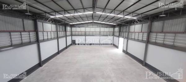 หลังสุดท้าย โรงงานโมเดิร์นขนาดกระทัดรัด 227ตารางวา ราคาพิเศษเพียง 9.9 ล้าน พร้อมออฟฟิต 2ชั้น พื้นที่ 554 ใกล้ ถ. เศรษฐกิจ 1 - KK4938S