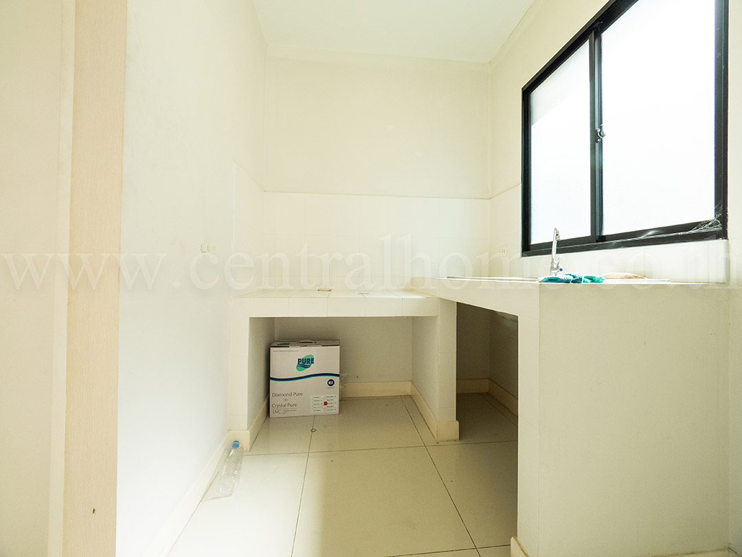 ทาวน์โฮม บ้านกลางเมือง รัตนาธิเบศร์