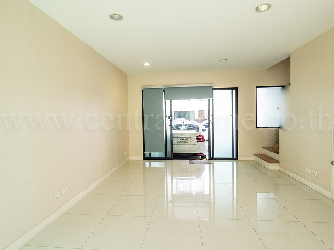 ทาวน์โฮม บ้านกลางเมือง รัตนาธิเบศร์