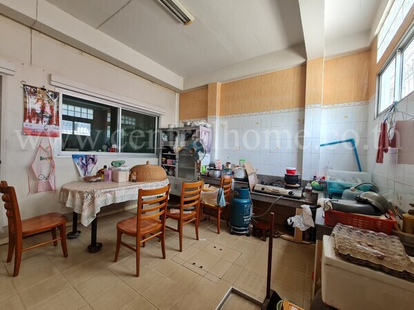 ทาวน์โฮม หมู่บ้านดีพร้อม ซอยสุขุมวิท93 สภาพดี !