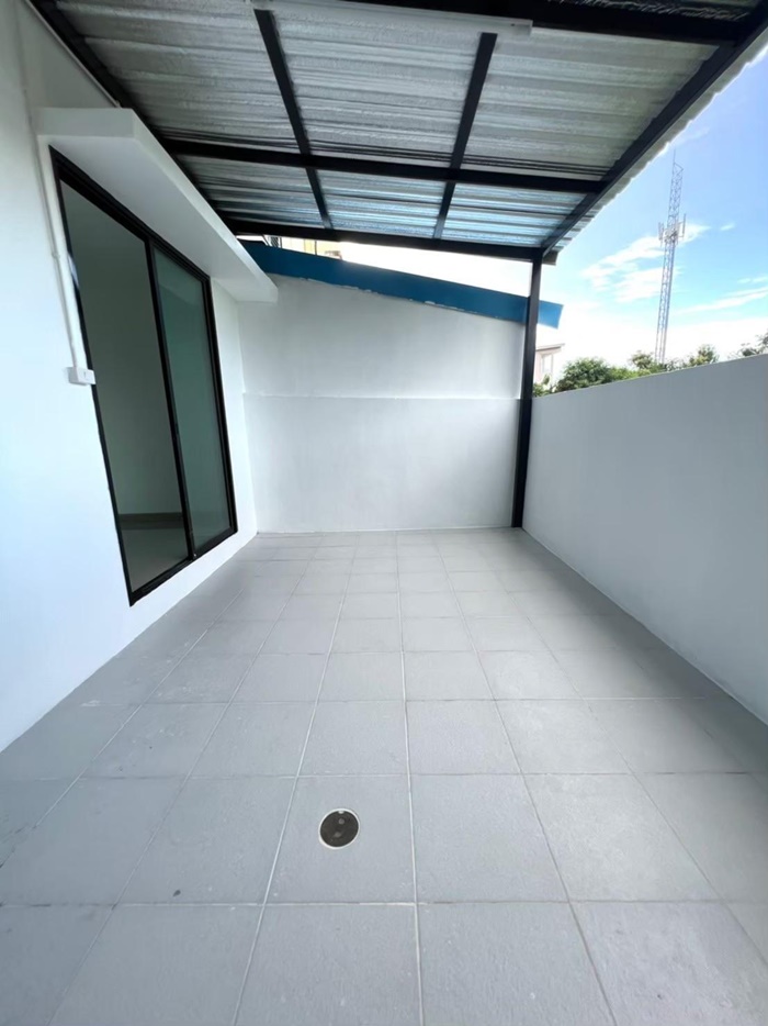 ขายถูก ทาวน์เฮ้า2 ชั้น (Renovateใหม่) เส้นลาดกระบัง-สุวรรณภูมิ