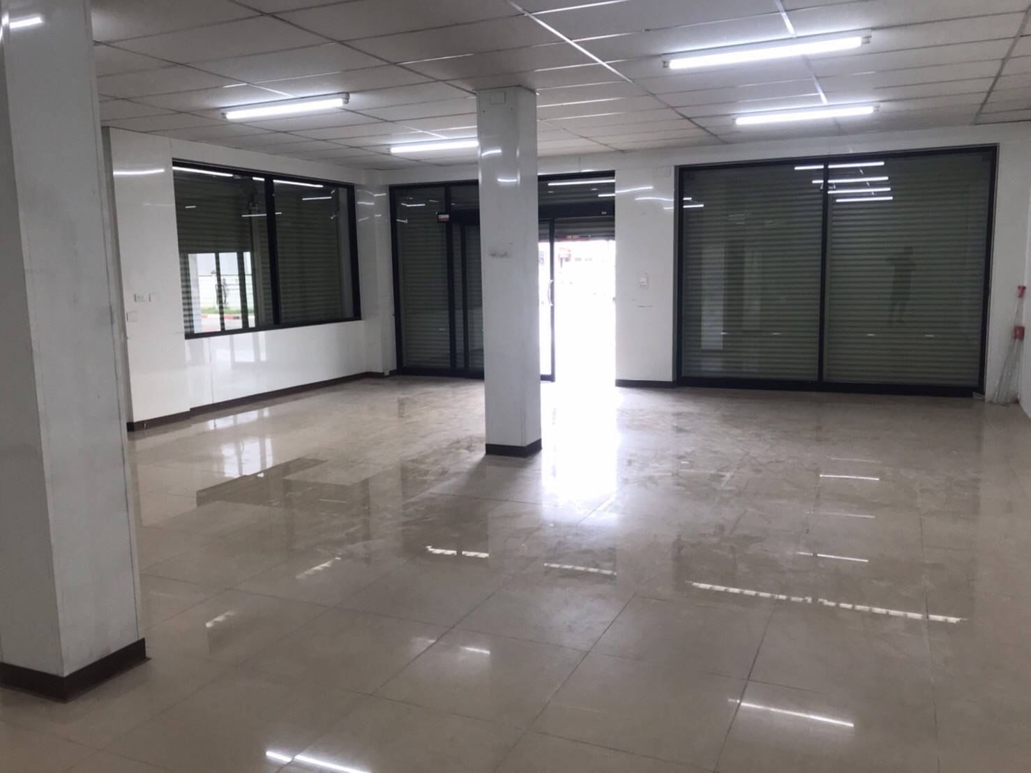 ขายถูกอาคารพาณิชย์3ชั้น2คูหา หลังมุม ทำเลดี หน้าหมู่บ้านเอื้ออาทร อ.เมือง จ.ราชบุรี