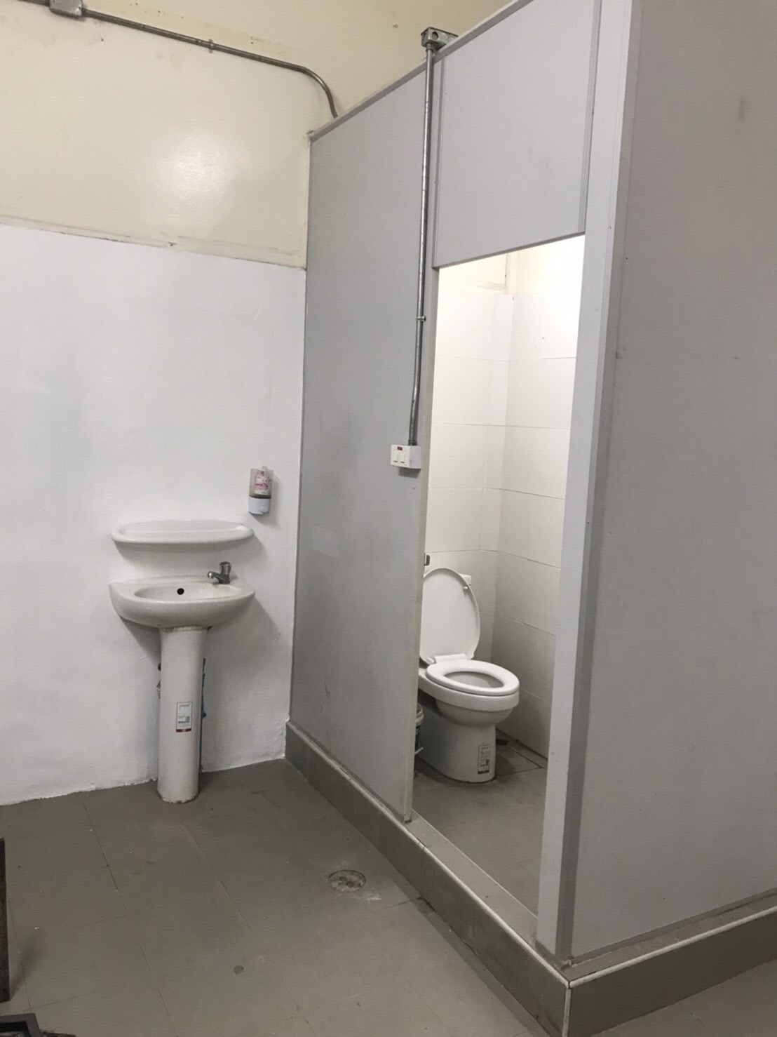 ขายถูกอาคารพาณิชย์3ชั้น2คูหา หลังมุม ทำเลดี หน้าหมู่บ้านเอื้ออาทร อ.เมือง จ.ราชบุรี