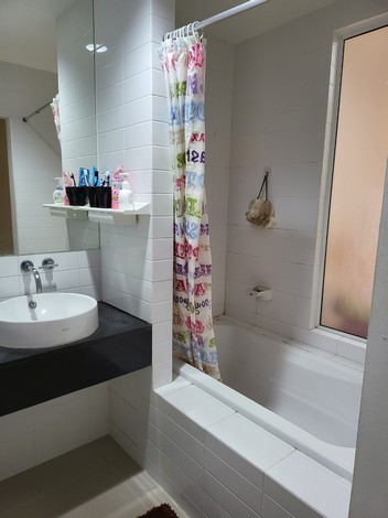 ขายคอนโดไอดีโอ สาทร-ตากสิน ติดBTSกรุงธน เจ้าของอยู่เอง (ไม่เคยให้เช่า) ทำเลดี ข.คลองสาน