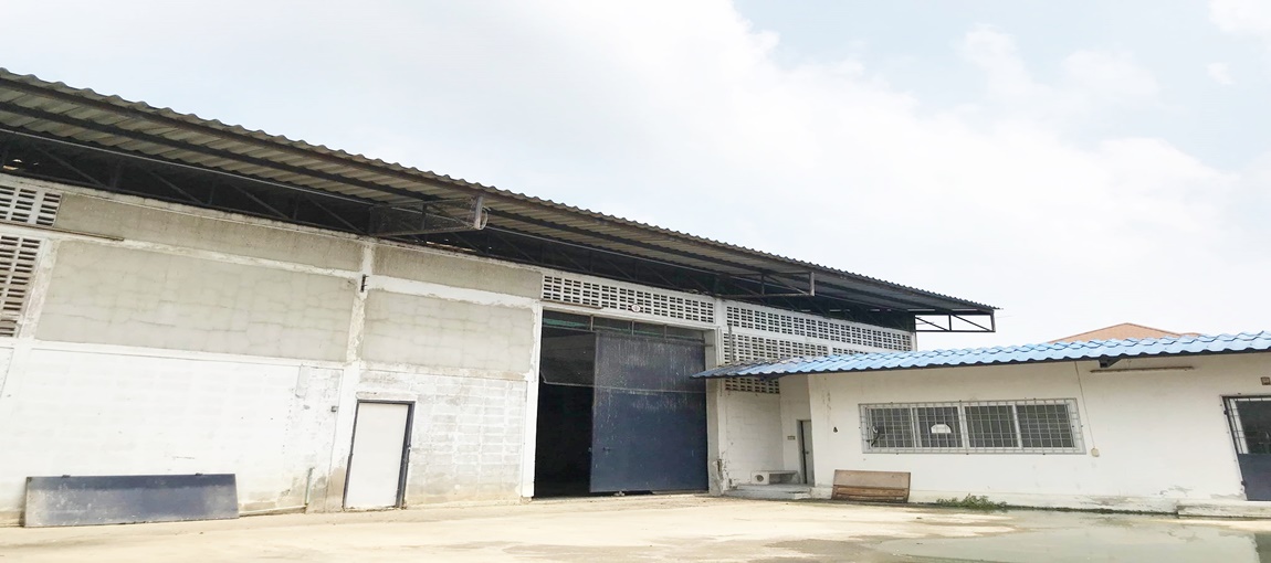 โกดังเช่า 230 วา ราคาเบาๆ แค่เดือนละ 38,000 ใกล้เพชรเกษมมาก วางของหนักได้เยอะ เทพื้นให้ใหม่ รับได้ถึง 3 ตัน  KK2966R