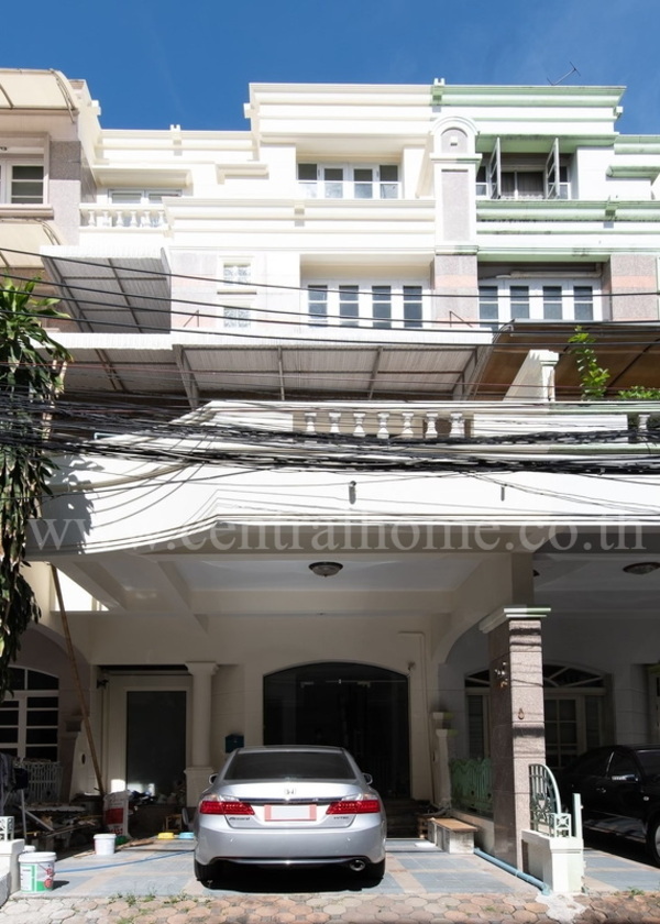 โฮมออฟฟิต สุดหรู 4 ชั้น 7 ระดับ ถนนสิรินธร ทำเลดีสุดๆ !