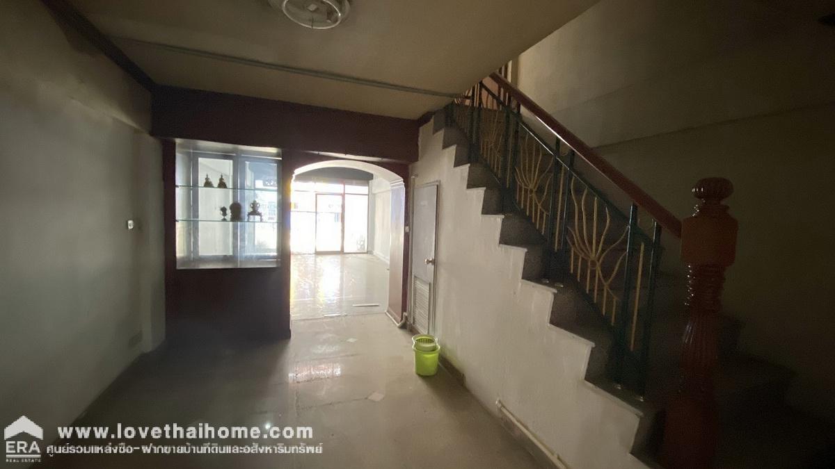 ขายตึกแถว 3.5 ชั้น ถ.ลาดพร้าว107 ใกล้ ม.รัตนบัณฑิต (RBAC) ทำเลค้าขาย 20.4 ตรว. พร้อมอยู่ ติดถนนเมนหลัก เหมาะสำหรับลงทุน