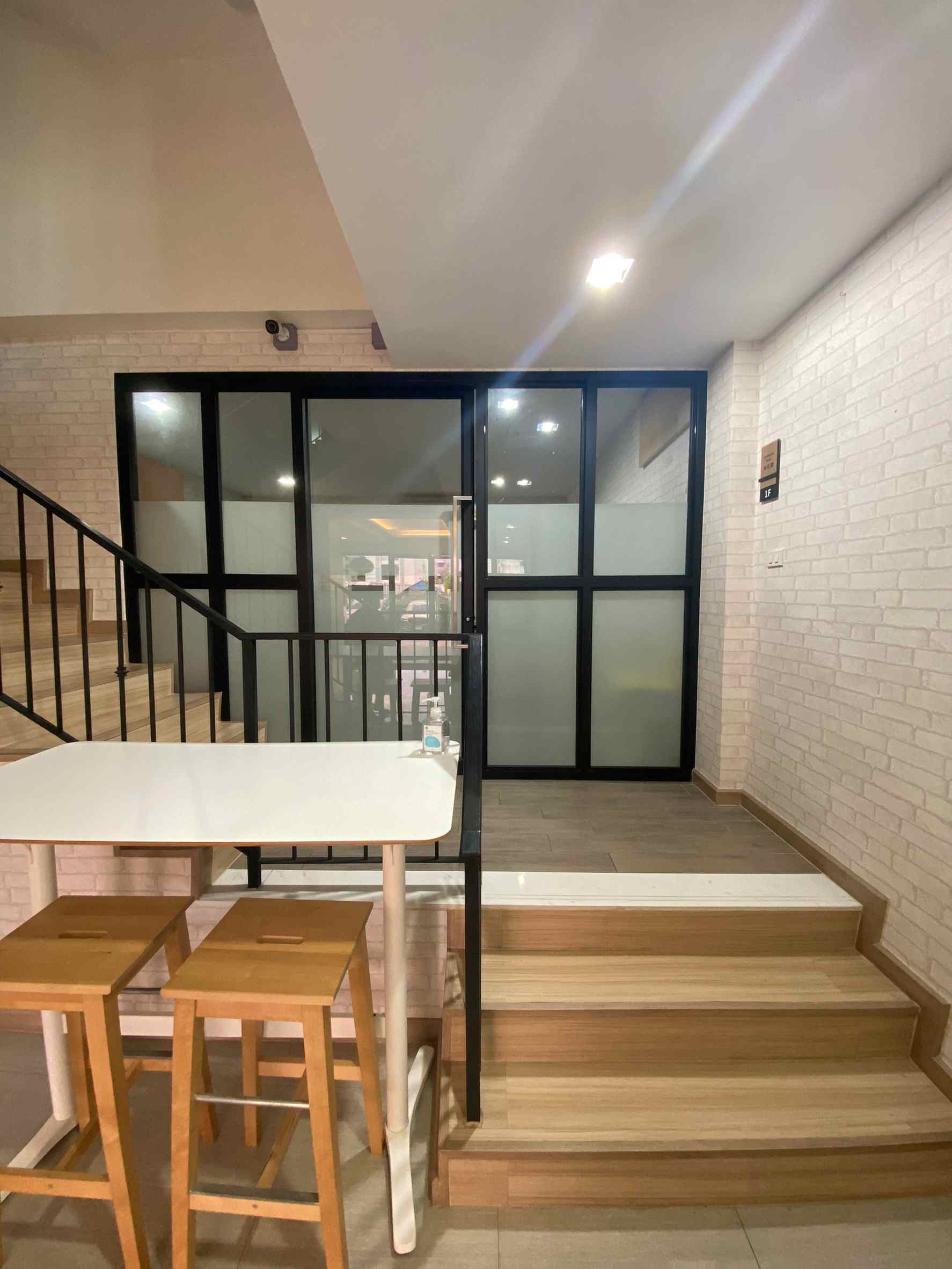 ขายด่วนโฮมออฟฟิศ4ชั้น ทำเลดี โครงการ ชิค ดิสทริค ย่านรามคำแหงซอย 53 กรุงเทพ